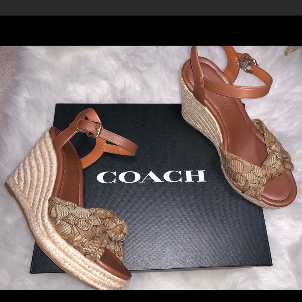 COACH Wedges ✨